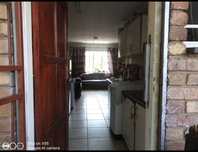 2 BEDROOM APARTMENT FOR SALE IN PRETORIA WEST